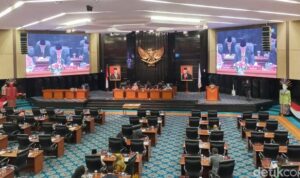 Paripurna DPRD Makassar, APBD Tahun Anggaran 2023 Ditetapkan Rp 5,6 T