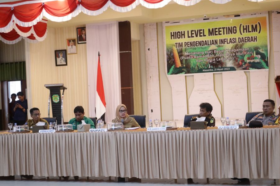 Pertemuan High Level Meeting (HLM) di Aula La Galigo Kantor Bupati