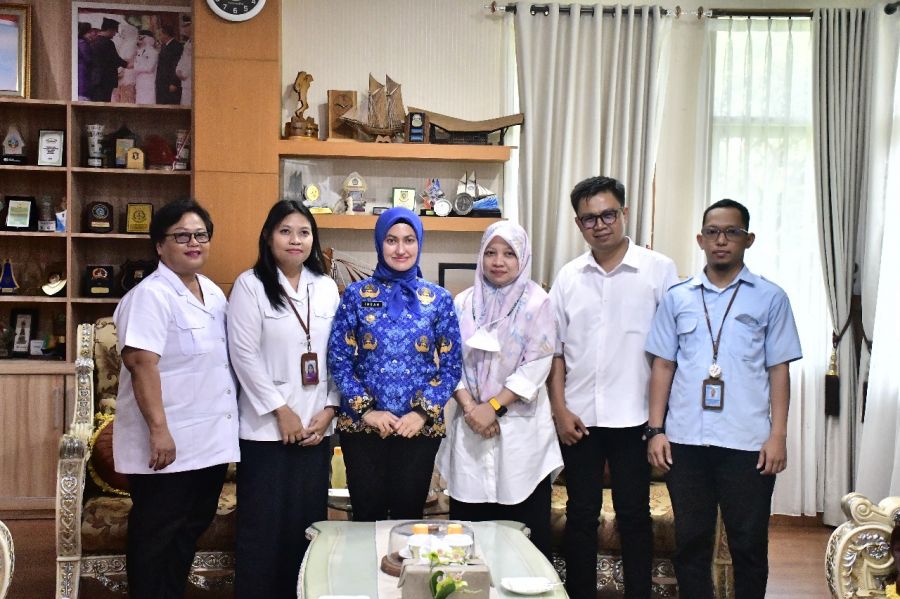 12917DB9-90E6-4FB6-9310-73AB45B0B70C