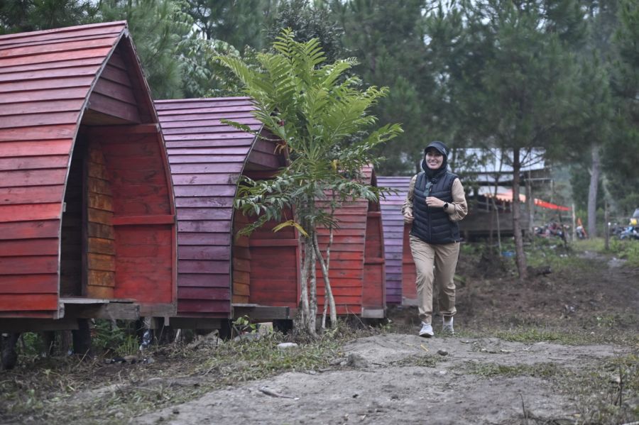 251D0489-BB8B-4BE3-86F1-DC37F1D5D00D