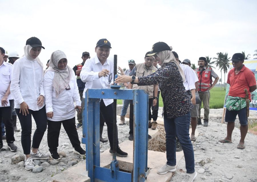 3D900179-3A3D-4539-B670-4F213F14A4CA