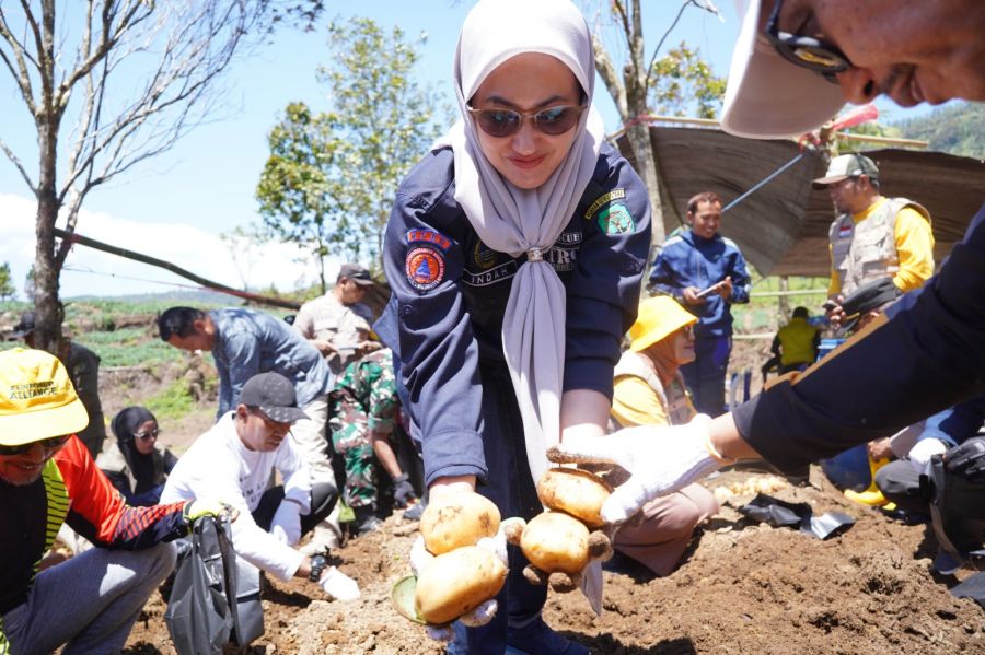 63BB651D-7E4D-469F-B287-6CC0D6CEDBBA