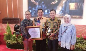 52AC04AF-A8C0-40AC-95A4-A301898AD52B