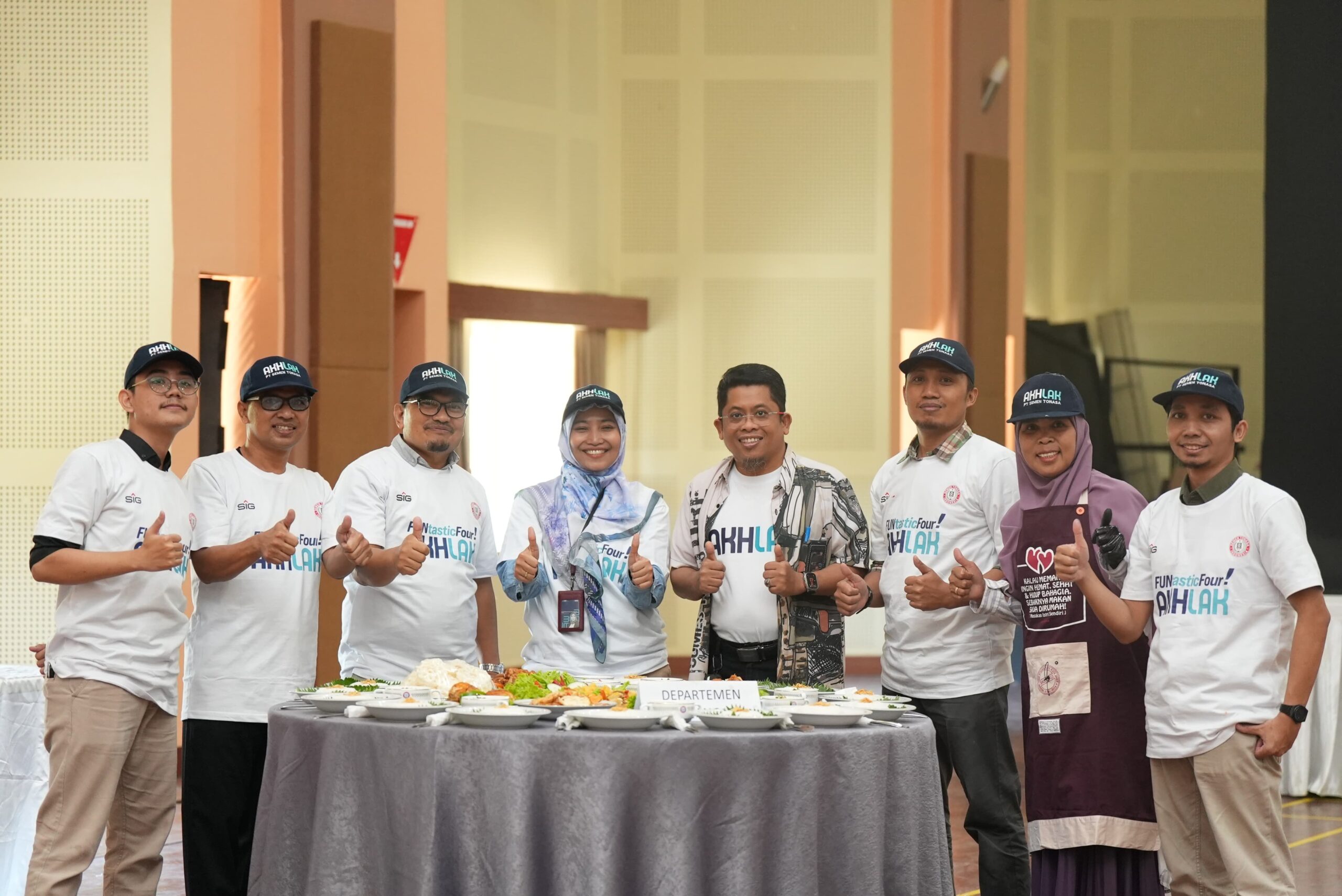Perusahaan Semen Tertua di Indonesia Timur Gelar Funtastic Four AKHLAK 2024
