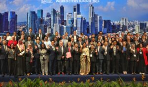 Danny Pomanto Berbagi Pengalaman Bangun Kota Makassar Jadi Lebih Baik Lewat Program Lorong Wisata di Mayor Forum WCS 2024