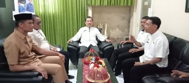 Kunjungan Anggota DPRD Makassar ke SMA 18