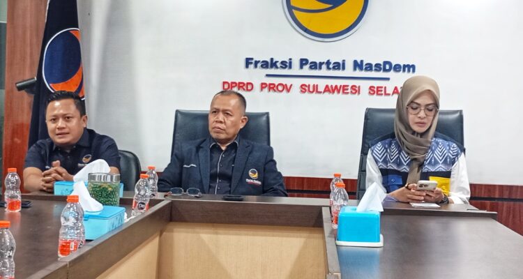 konferensi pers Partai NasDem Sulsel di Makassar, Selasa (5/8/2025).