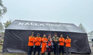 Para personel Kalla Rescue saat bergabung dalam Operasi Siaga SAR Merah Putih di Gunung Bawakaraeng, Kabupaten Gowa, beberapa waktu lalu. Para personel Kalla Rescue saat bergabung dalam Operasi Siaga SAR Merah Putih di Gunung Bawakaraeng, Kabupaten Gowa, beberapa waktu lalu.