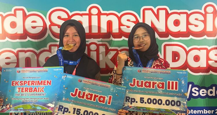 Dua siswa Sekolah Islam Athirah kembali mengharumkan nama sekolah dan Provinsi Sulawesi Selatan di kancah nasional, Jumat (26/9/2025