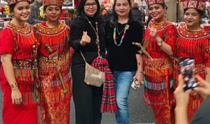 Prof. Apriana Toding, S.T., M.Eng.Sc., Ph.D. dan Prof. Dr. Natalia Paranoan, S.E., M.Si., Ak., CA., dua Guru Besar UKI Paulus yang juga pengurus Koperasi Rabuni