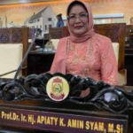ANGGOTA DPRD MAKASSAR - Prof. Dr. Ir. H. Apiaty K Amin Syam,