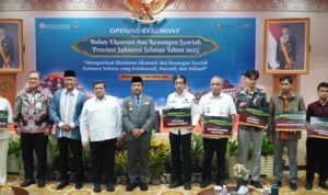 Sekolah Islam Athirah Jadi Sekolah Pertama di Sulsel Raih Sertifikat Zona Khas Halal Sekolah Islam Athirah Jadi Sekolah Pertama di Sulsel Raih Sertifikat Zona Khas Halal