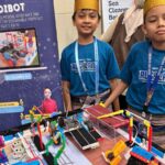 Rakha Al-Fatih, siswa kelas 5 SD Islam Athirah 2 Bukit Baruga, justru menciptakan robot yang bisa membantu dokter dan perawat. Lewat karyanya berjudul MediBot, Rakha meraih medali perak pada Kontes Robot Nusantara (KRON) ASEAN, ajang kompetisi robotik pelajar se-Asia Tenggara.