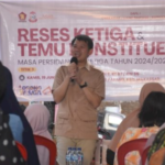 Eric Horas saat menggelar reses ketiga masa persidangan ketiga tahun sidang 2024-2025 di Jalan Kemauan 6 RT 03 RW 05, Kelurahan Maccini Parang, Kecamatan Makassar, Kamis (19/6/2025).