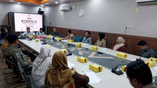 Takut Bernasib Sama dengan 2.017 Honorer Pemprov yang Dirumahkan, Laskar Pelangi Mengadu ke DPRD Makassar