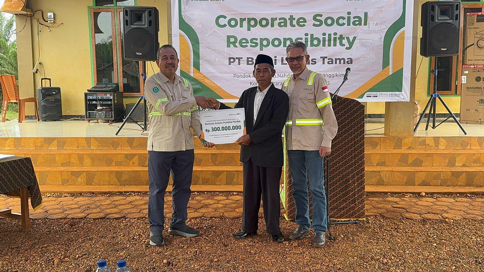 Kalla Lines, bagian dari Kalla Transport & Logistics, kembali menegaskan komitmennya terhadap pemberdayaan masyarakat melalui program Corporate Social Responsibility (CSR). Tahun ini, perusahaan menyalurkan bantuan pendidikan dan peningkatan fasilitas di Pondok Pesantren Nurul Bustan Nahdlatul Wathan, Kecamatan Langgikima, Kabupaten Konawe Utara, (27/11).
