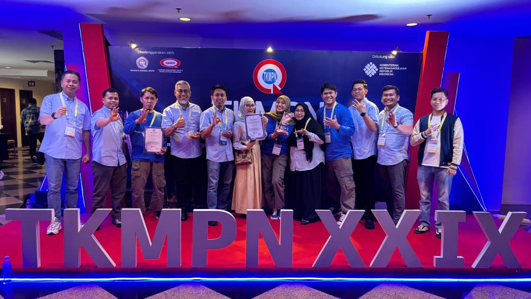 Tim yang mewakili KALLA dalam Temu Karya Mutu dan Produktivitas Nasional (TKMPN) XXIX di Harmoni One & Convention Centre Batam pada akhir November 2025. Mereka berhasil membawa pulang medali platinum dan gold.