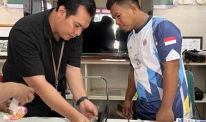 Dosen Program Studi Kewirausahaan Kalla Institute, Syarief Dienan Yahya, melaksanakan kegiatan Pengabdian Kepada Masyarakat (PKM) dengan mengedukasi warga terkait tata kelola ekowisata dan UMKM di Desa Tabo-Tabo, Kabupaten Pangkep, pada tahun lalu. Syarief merupakan salah satu dosen penerima pendanaan penelitian dan PKM Kemendiktisaintek tahun 2026.