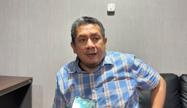 Ketua Fraksi PKS DPRD Kota Makassar - Azwar Rasmin Ketua Fraksi PKS DPRD Makassar, Azwar Rasmin