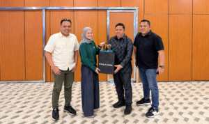 Memperingati Hari Pelanggan Nasional 2026, manajemen Kalla Aspal mengunjungi beberapa pelanggan dan mitra khususnya di kota Manado, Sulawesi Utara, serta kota Banjarmasin, Kalimantan Selatan.