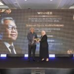 Chief Legal & Sustainability Officer KALLA, Subhan Djaya Mappaturung, menerima penghargaan Indonesia’s Most Respected In-House Counsel 2026 untuk kategori Transportation dalam ajang In-House Counsel Awards (IHCA) 2026 di Nusa Dua Bali, 8–9 Oktober 2026 lalu.