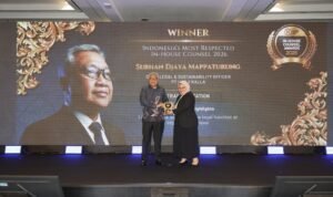 Chief Legal & Sustainability Officer KALLA, Subhan Djaya Mappaturung, menerima penghargaan Indonesia’s Most Respected In-House Counsel 2026 untuk kategori Transportation dalam ajang In-House Counsel Awards (IHCA) 2026 di Nusa Dua Bali, 8–9 Oktober 2026 lalu.
