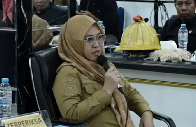 Bupati Gowa - Sitti Husnia Talenrang saat sidang Pansus Hak Angket DPRD Kabupaten Gowa. beberapa waktu lalu