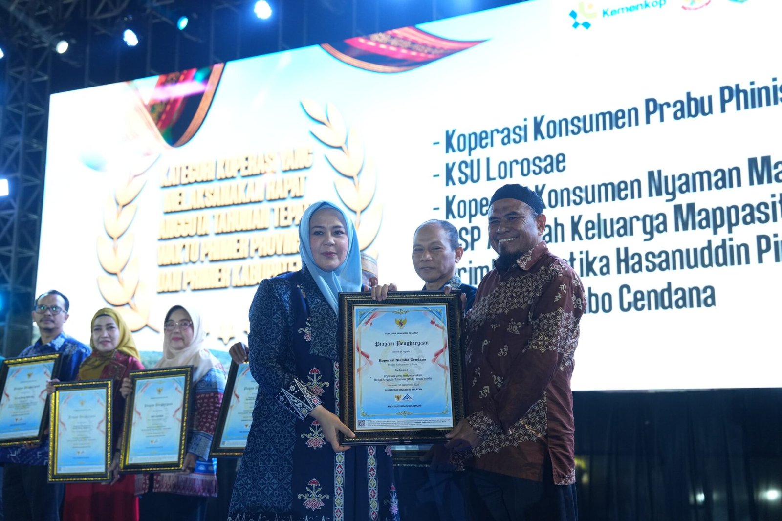 Wakil Gubernur Sulawesi Selatan Fatmawati Rusdi mendampingi Gubernur Sulawesi Selatan Andi Sudirman Sulaiman dan Menteri Koperasi Republik Indonesia Ferry Juliantono dalam rangkaian peringatan Hari Koperasi Nasional (Harkopnas) ke-79 tingkat Provinsi Sulawesi Selatan di Sorowako, Kabupaten Luwu Timur, 10–11 Oktober 2026.