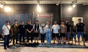 LS (54) diamankan Unit Reaksi Cepat (URC) Resmob Ditreskrimum Polda Sulawesi Selatan atas dugaan kasus penipuan dan penggelapan uang senilai sekitar Rp550 juta LS (54) diamankan Unit Reaksi Cepat (URC) Resmob Ditreskrimum Polda Sulawesi Selatan atas dugaan kasus penipuan dan penggelapan uang senilai sekitar Rp550 juta